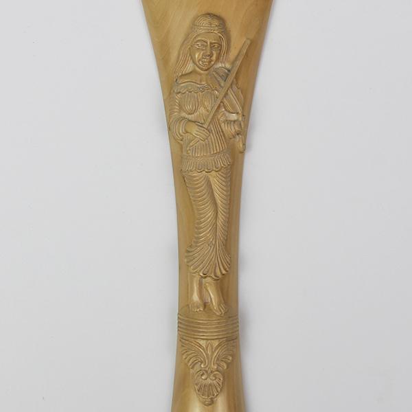 Carved Tailpiece White Boxwood St Cecile - Cello